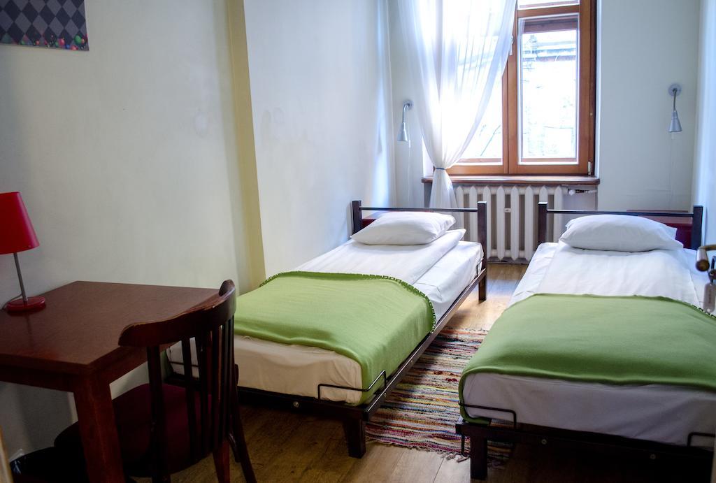 Red Nose Hostel With Self-Check In Riga Eksteriør billede
