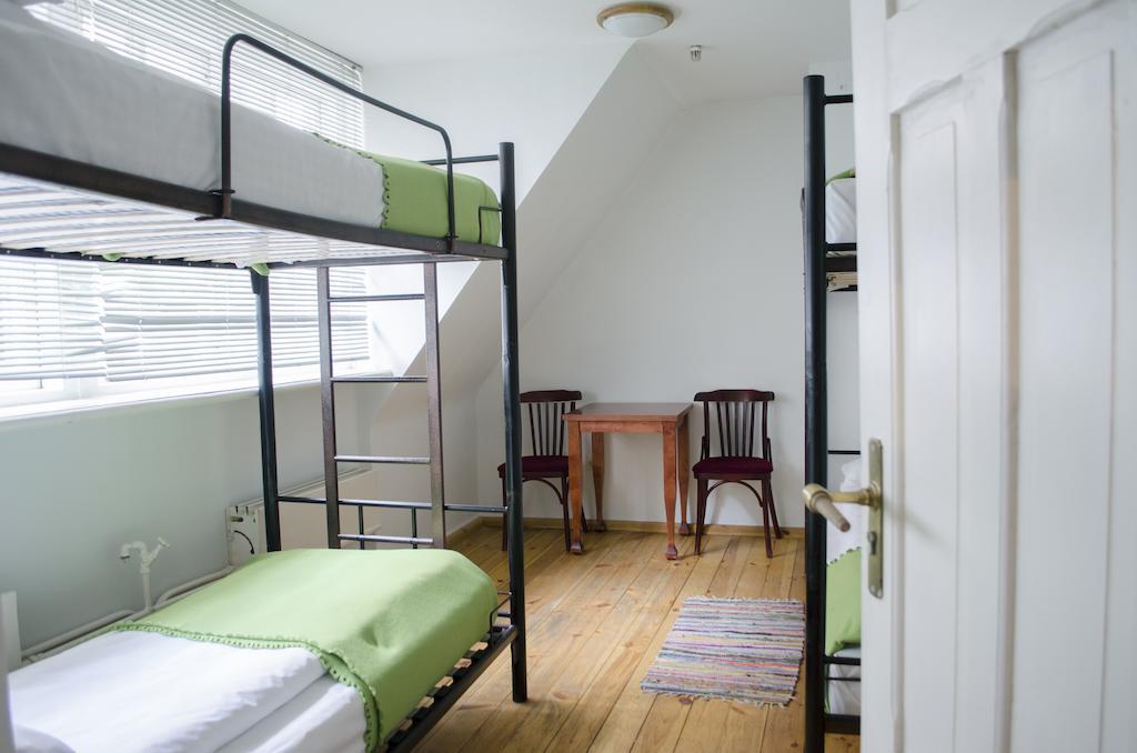 Red Nose Hostel With Self-Check In Riga Eksteriør billede